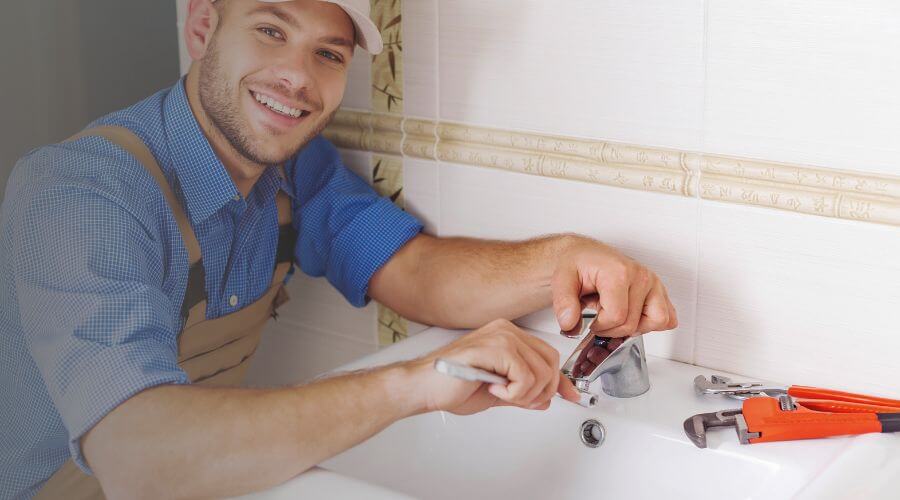 Professional clogged drains services in Calhoun City, MS